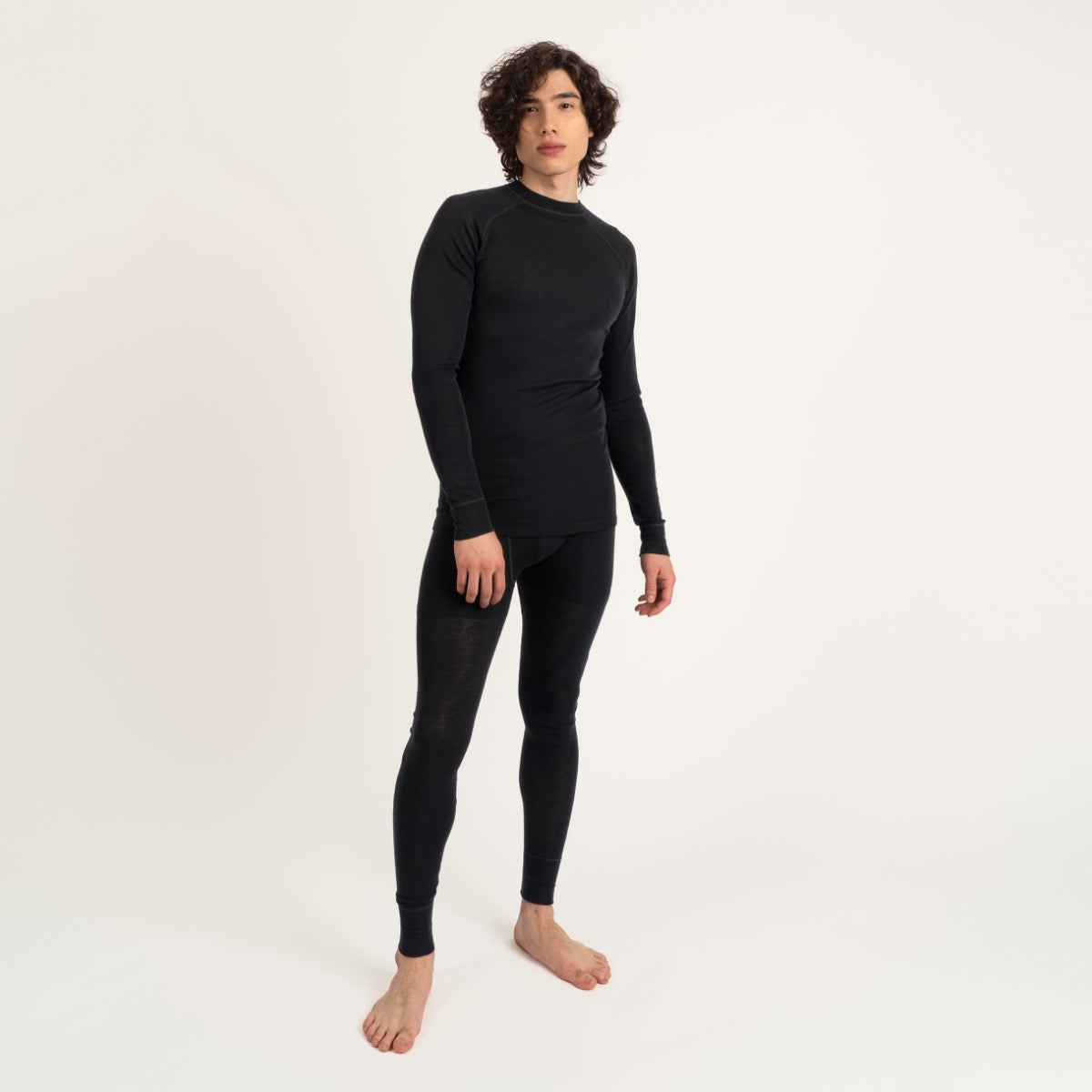 Merino Wool Base Layer Set (Men, Women & Kids) in Rovaniemi